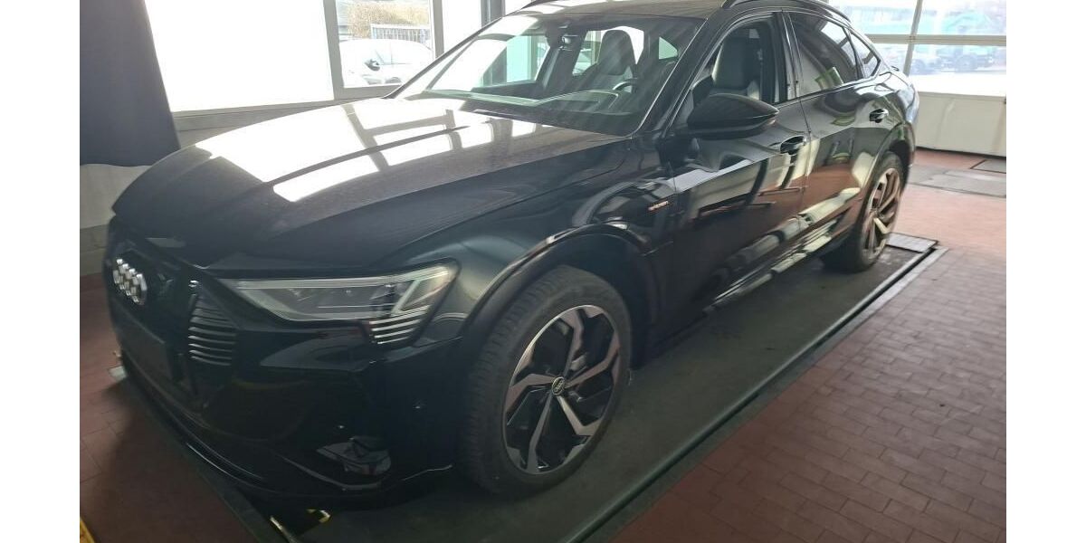 Audi e-tron 41.147 km 32.325 &euro; Hagen 58091