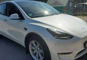 Tesla Model Y 66.000 km 35.400 &euro; Hemer 58675