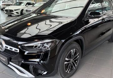 Mercedes-Benz GLA 200 7.800 km 36.950 &euro; Werl 59457