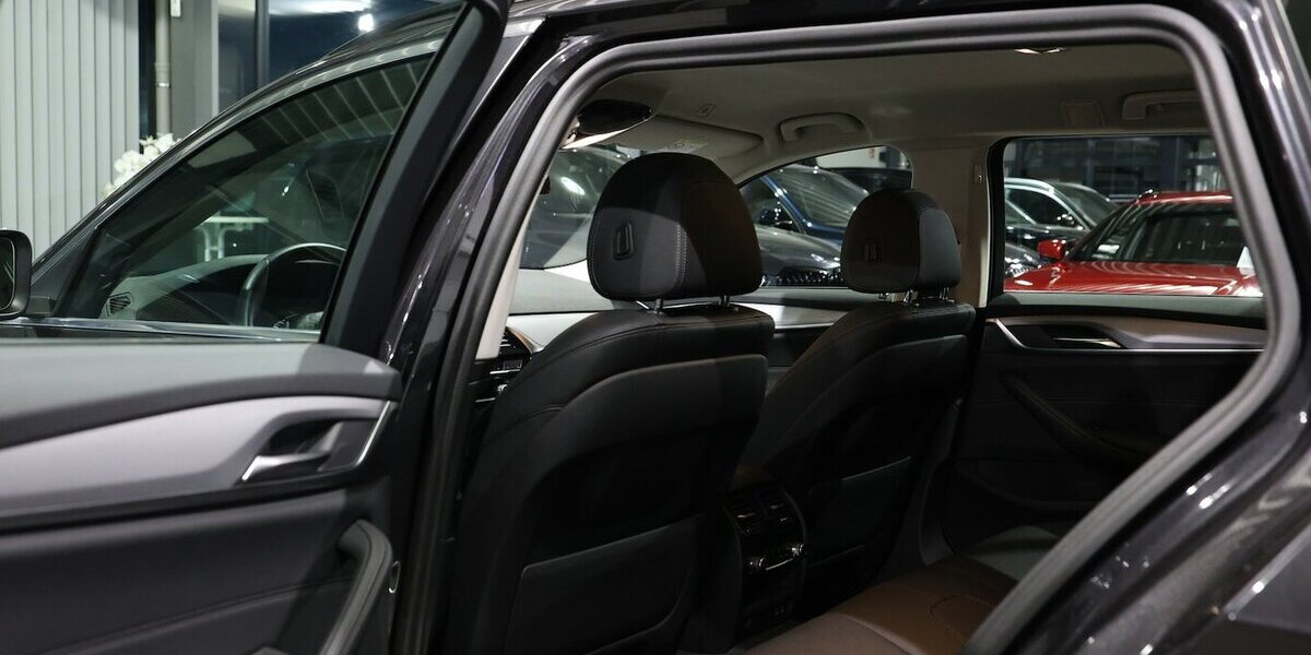 BMW 520d Touring xDrive BUSINESS EL.VOLL-LEDER, LED 14.000 km 38.995 &euro; Hamm 59077