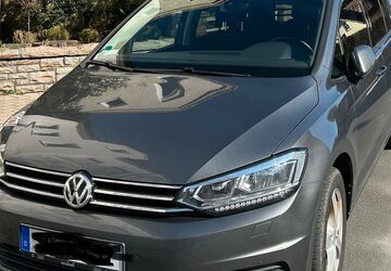 VW Touran 71.000 km 22.700 &euro; Wickede 58739
