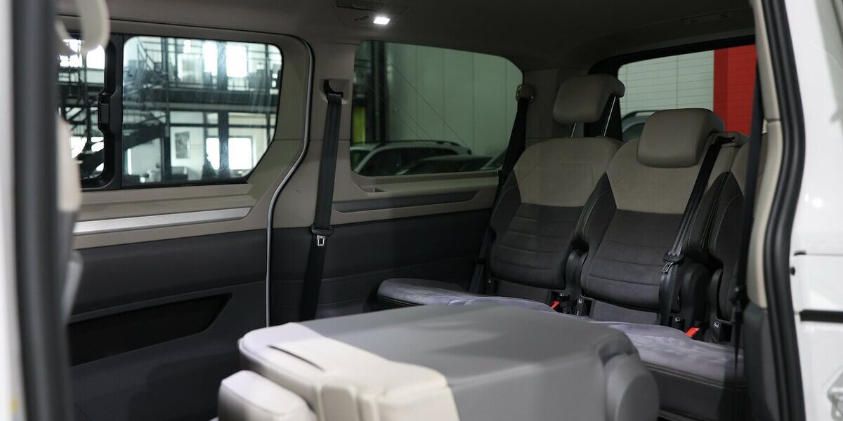 VW T7 Multivan TSI DSG LANG EDITION WHITE & BLACK 22.000 km 58.444 &euro; Hamm 59077