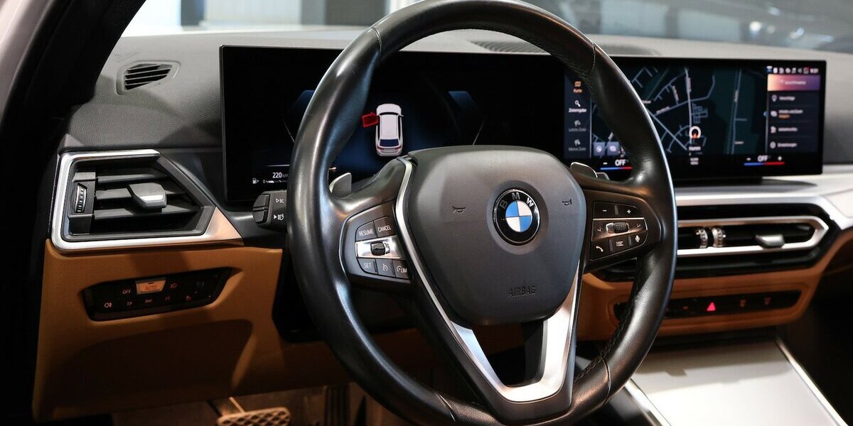 BMW 318d Touring SPORT WHITE & BROWN / CURVED+HUD 114.000 km 25.777 &euro; Hamm 59077