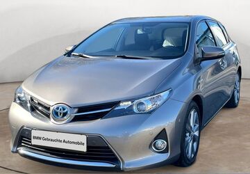 Toyota Auris 114.001 km 10.890 &euro; Werne 59368