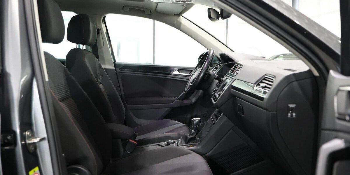 VW Tiguan 2.0 TSI DSG 4M SOUND / PANORAMA / LED 128.000 km 19.777 &euro; Hamm 59077