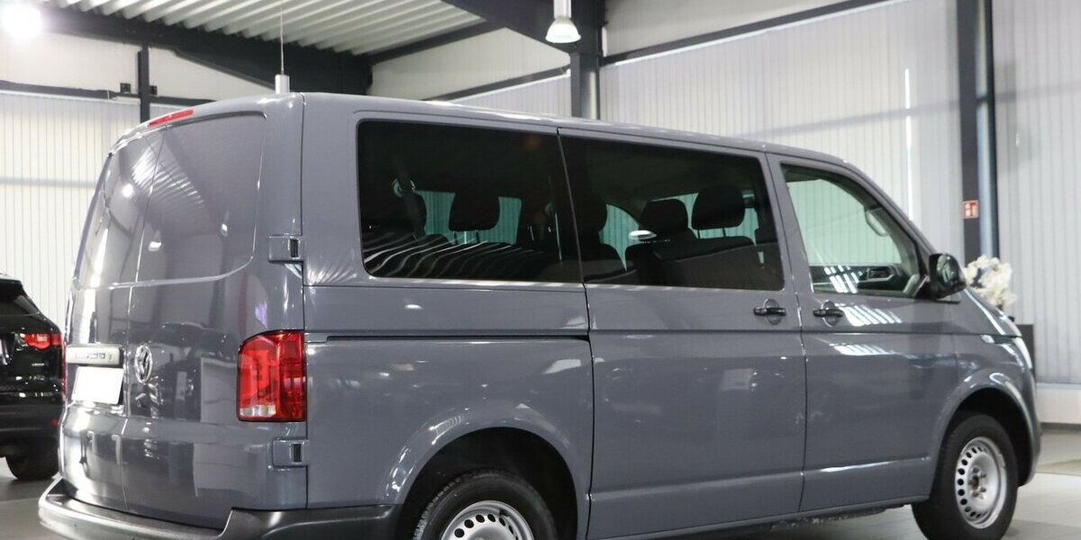 VW T6.1 Transporter KOMBI 2.0 TDI 9-SITZER / GREY 84.000 km 26.555 &euro; Hamm 59077