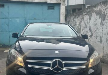 Mercedes-Benz A 180 220.000 km 8.500 &euro; Dortmund 44145