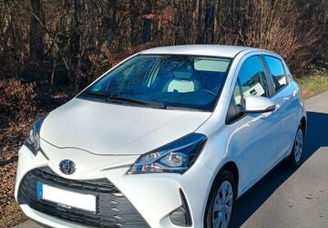 Toyota Yaris 30.400 km 10.300 &euro; Hagen 58093