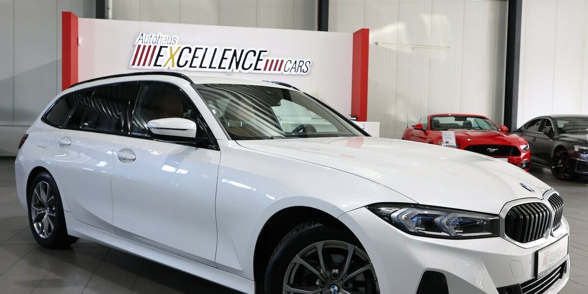 BMW 318d Touring SPORT WHITE & BROWN / CURVED+HUD 114.000 km 25.777 &euro; Hamm 59077
