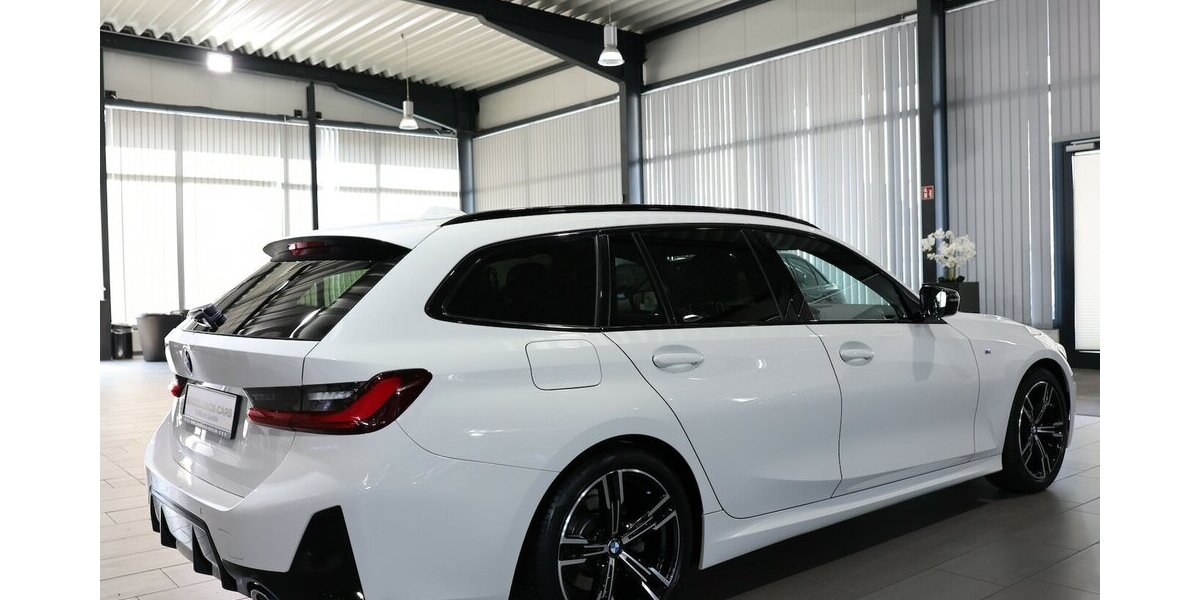 BMW 320d Touring M-SPORTPAKET SHADOW / CURVED 100.000 km 32.555 &euro; Hamm 59077