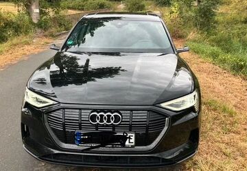 Audi e-tron 93.200 km 19.500 &euro; Dortmund 44139