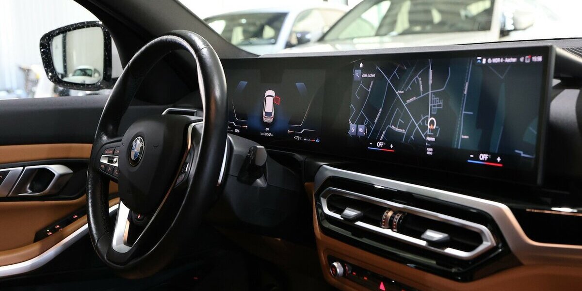 BMW 318d Touring SPORT WHITE & BROWN / CURCED, LED 100.000 km 26.777 &euro; Hamm 59077