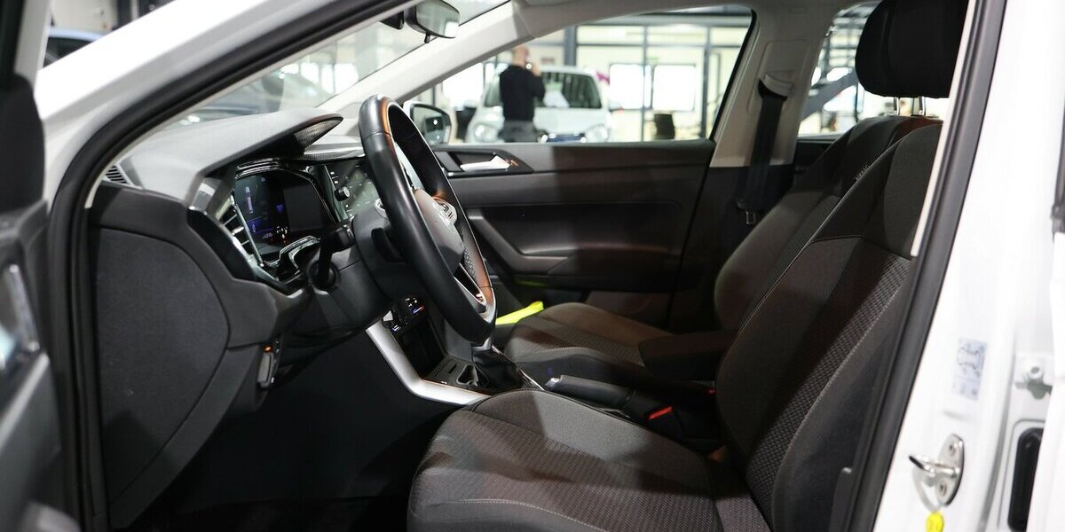 VW Polo VI 1.0 TSI DSG LIFE / DEUTSCHES FAHRZEUG / 38.000 km 19.888 &euro; Hamm 59077