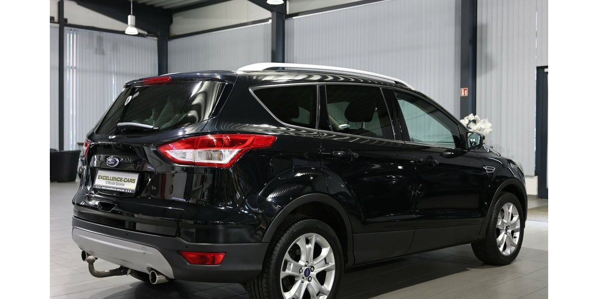 Ford Kuga 2.0 TDCI 4x4 TITANIUM / LEDER / NAVI+ 90.000 km 12.777 &euro; Hamm 59077
