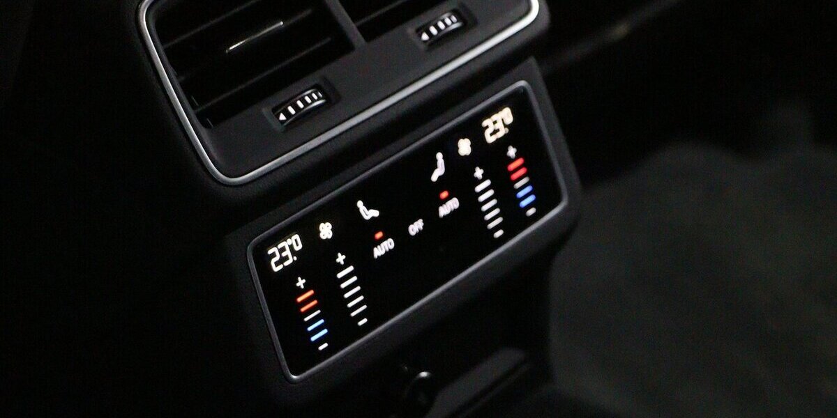 Audi A6 Avant 40 TDI DESIGN BUSINESS PANORAMA, MATRIX 220.000 km 20.402 &euro; Hamm 59077