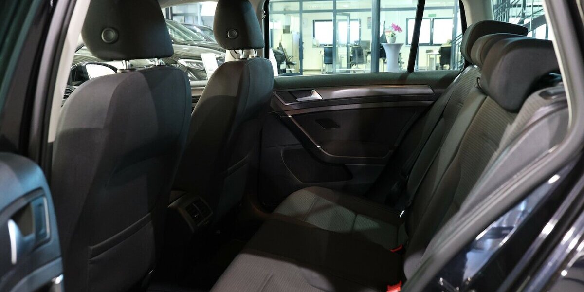 VW Golf Variant VII 1.6 TDI Comfortline DYNAUDIO 1H 152.000 km 13.777 &euro; Hamm 59077