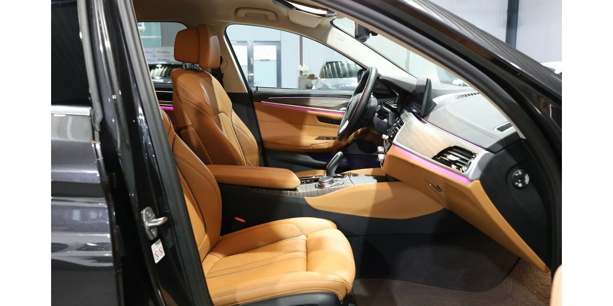 BMW 530i Touring INNOVATION LUXURY-LINE BUSINESS 45.000 km 39.444 &euro; Hamm 59077