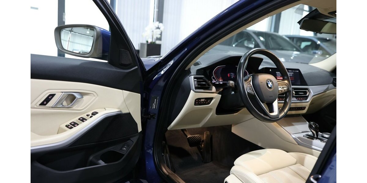 BMW 320d Touring SPORT BLUE & BEIGE / PANORAMA, LED 115.000 km 24.993 &euro; Hamm 59077