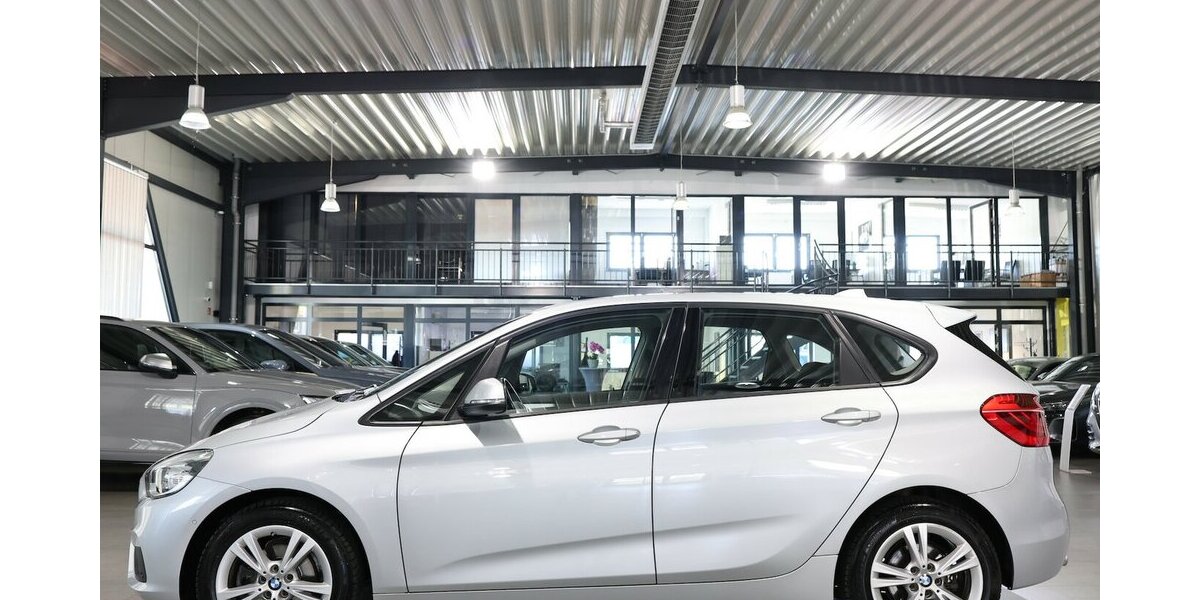 BMW 218 Active Tourer d Advantage LED / NAVI+ / AHK 119.000 km 13.992 &euro; Hamm 59077