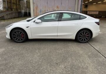 Tesla Model 3 125.000 km 25.600 &euro; Hemer 58675