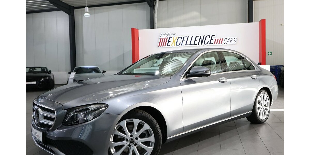 Mercedes-Benz E 220 d 4M LUXURY / WIDESCREEN+HEAD-UP / LED 150.000 km 25.991 &euro; Hamm 59077