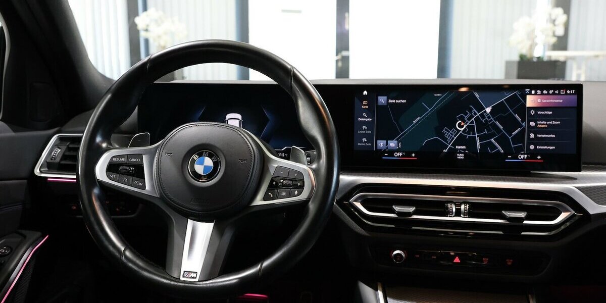 BMW 320d Touring M-SPORTPAKET SHADOW / CURVED 100.000 km 32.555 &euro; Hamm 59077