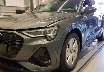 Audi e-tron 47.523 km 39.910 &euro; Hagen 58091