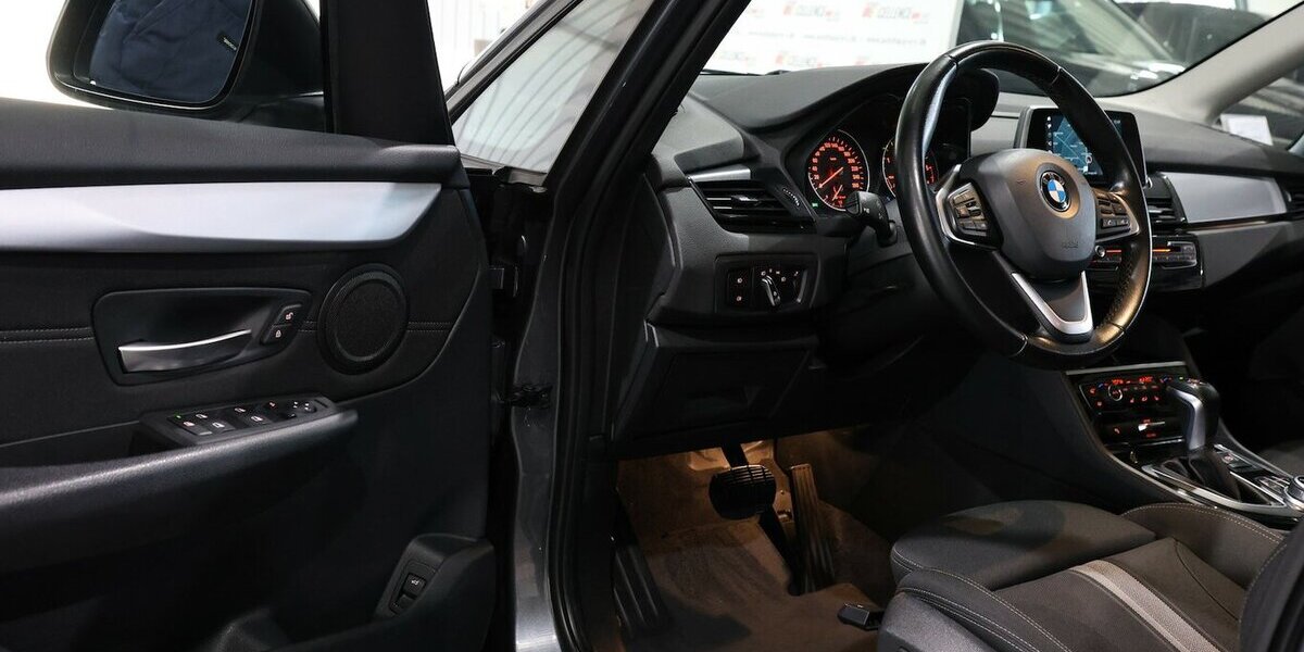 BMW 218 Active Tourer d Advantage BUSINESS LED,NAVI+ 158.000 km 13.888 &euro; Hamm 59077