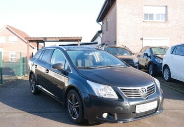 Toyota Avensis 206.064 km 5.990 &euro; Selm 59379