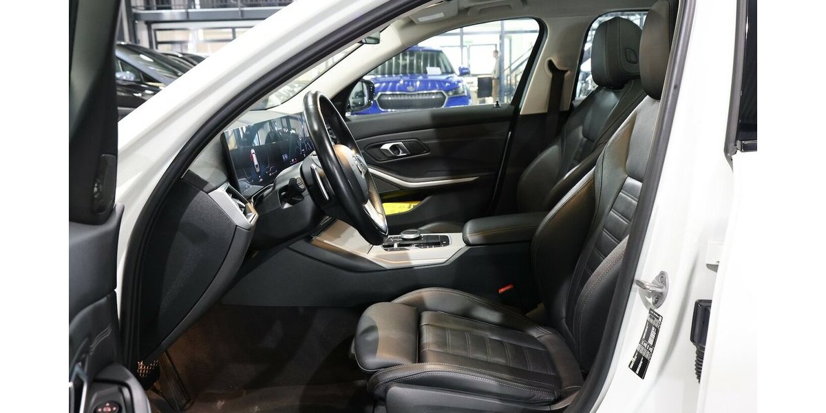 BMW 320d Touring SPORT / CURVED+HEAD-UP / PANORAMA 100.000 km 26.993 &euro; Hamm 59077