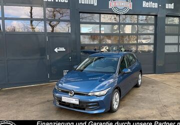 VW Golf 2.333 km 24.499 &euro; Niederense 59469