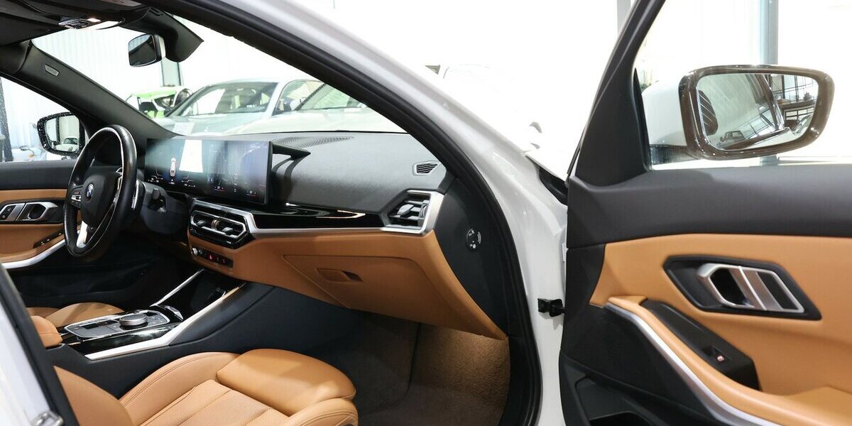 BMW 318d Touring SPORT WHITE & BROWN / CURCED, LED 100.000 km 26.777 &euro; Hamm 59077
