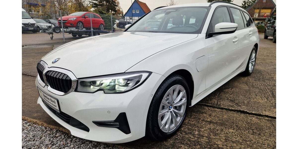 BMW 330 122.868 km 22.200 &euro; Hamm 59067