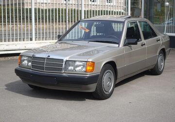 Mercedes-Benz 190 42.213 km 21.900 &euro; Iserlohn 58644
