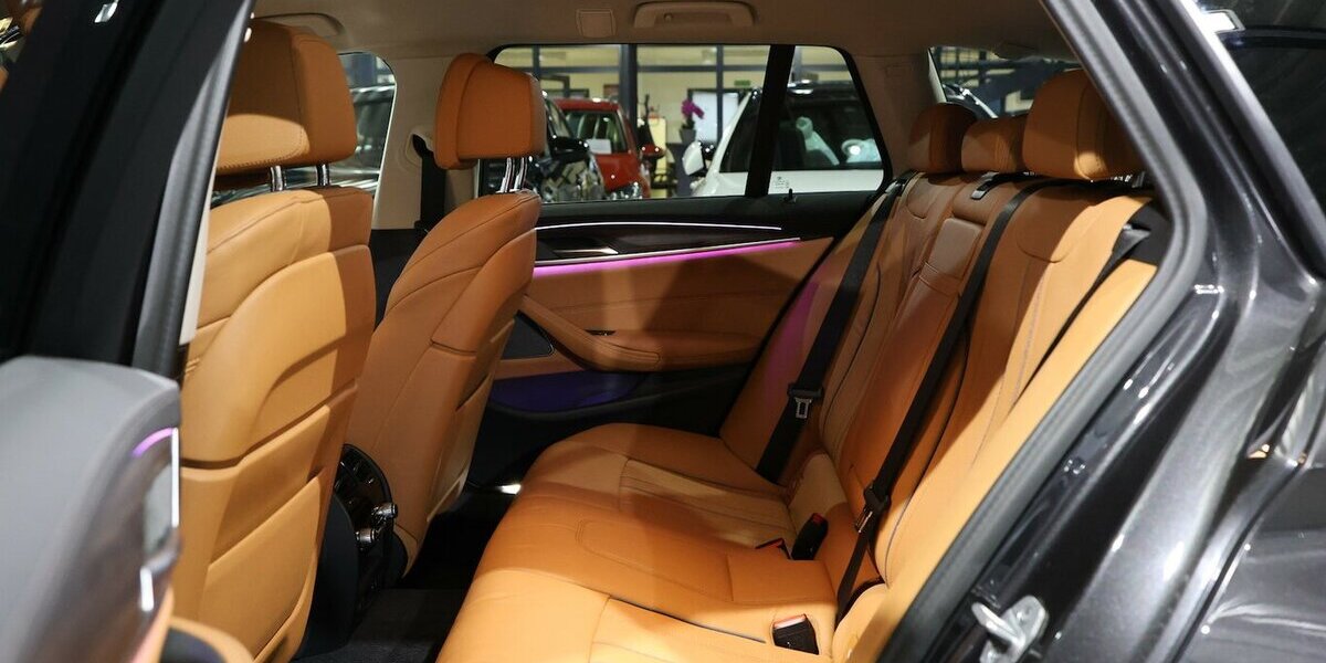 BMW 530i Touring INNOVATION LUXURY-LINE BUSINESS 45.000 km 39.444 &euro; Hamm 59077