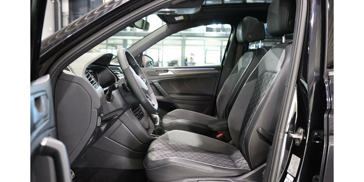 VW Tiguan 2.0 TDI DSG R-LINE 4M ALL-BLACK PANORAMA 173.000 km 26.555 &euro; Hamm 59077