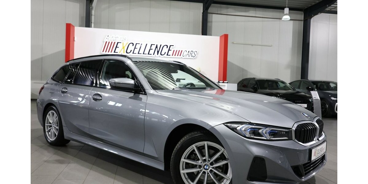 BMW 318d Touring SPORT GREY & RED LEDER,CURVED+HUD 73.000 km 28.993 &euro; Hamm 59077