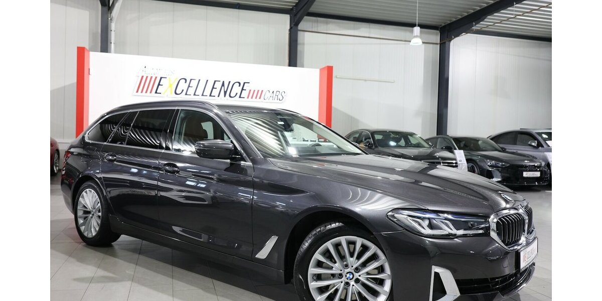 BMW 530i Touring INNOVATION LUXURY-LINE BUSINESS 45.000 km 39.444 &euro; Hamm 59077