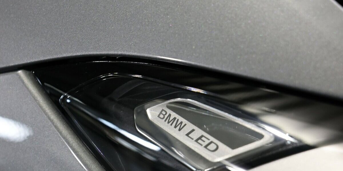 BMW 320d Touring xDrive SPORT / CURVED+NAVI+APPLE 32.000 km 30.991 &euro; Hamm 59077